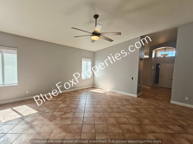 Foto del edificio - 9048 N Palm Brook Dr