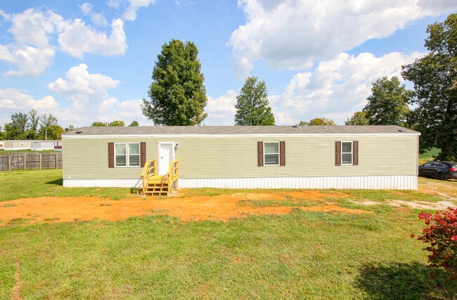 Building Photo - 295 Seays Rd