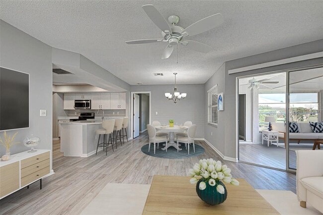 Building Photo - 3117 Heron Shores Dr