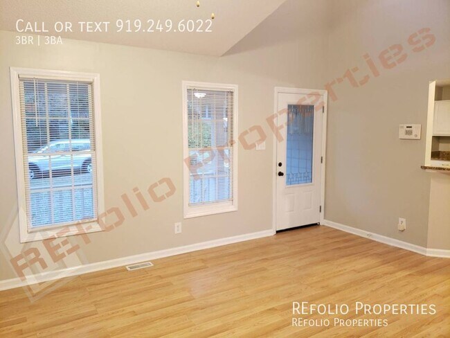 Building Photo - Wonderful 2 Story 3 Bedroom 1-Car Garage H...