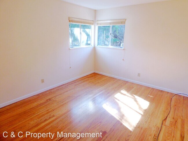 Building Photo - 3 br, 2 bath House - 2860 Ransford ave