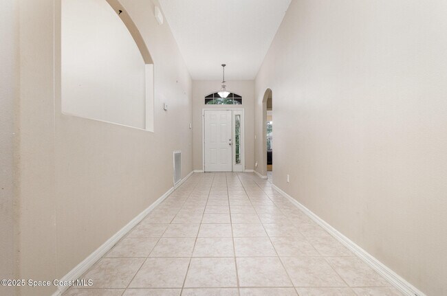 Building Photo - 936 Tavernier Cir NE