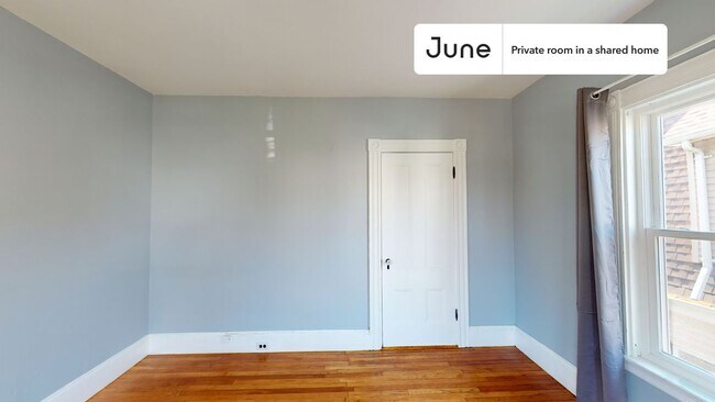 Foto del edificio - Room in Shared 7 bed/2 bath home in Allston