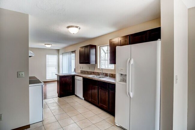 Building Photo - Beautiful 3 bedroom home in Cross Creek