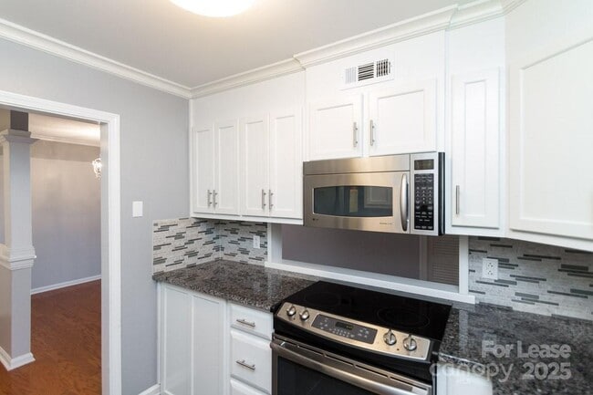 Foto del edificio - 140 Lake Concord Rd NE