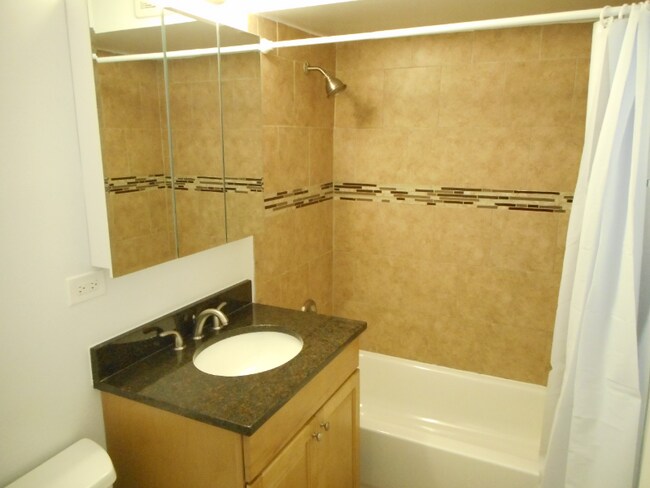 Foto del edificio - 244 N Smith St