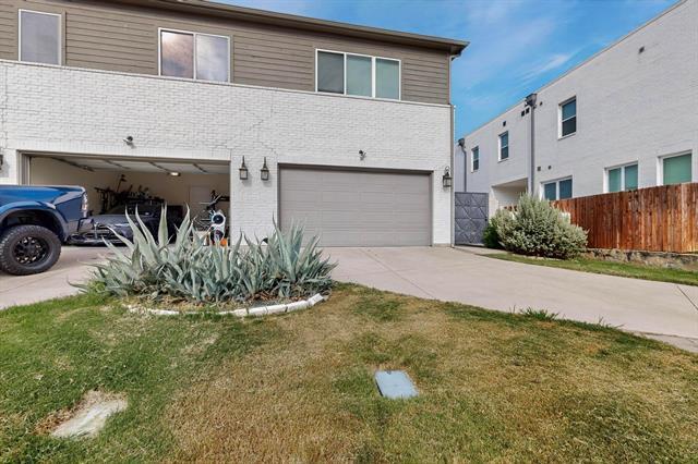 Building Photo - 404 Templeton Dr
