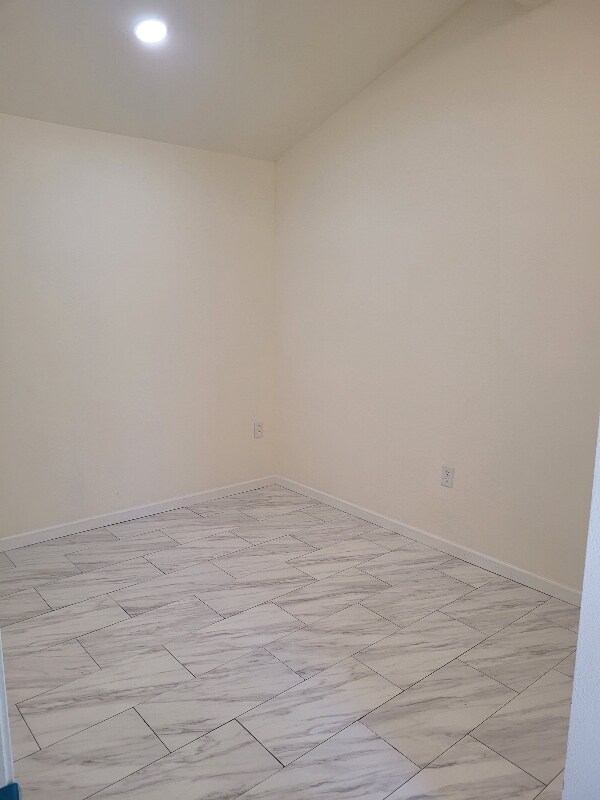 Building Photo - 16185 MS-603
