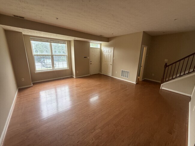 Foto del edificio - 6452 Benjamins Ct