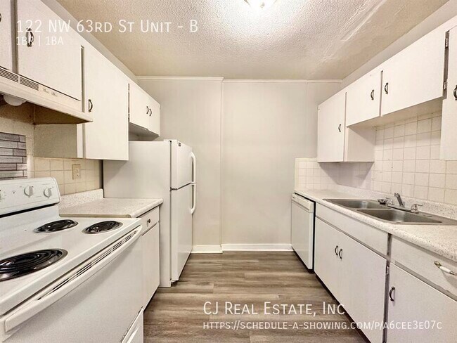 Building Photo - 122 NW 63rd St