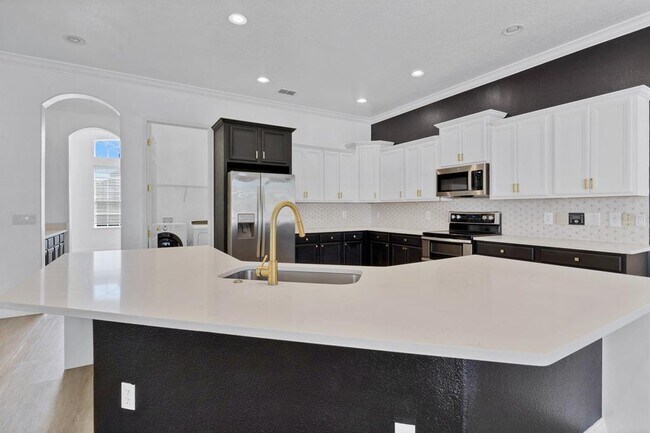 Building Photo - 1658 Swallowtail Ln