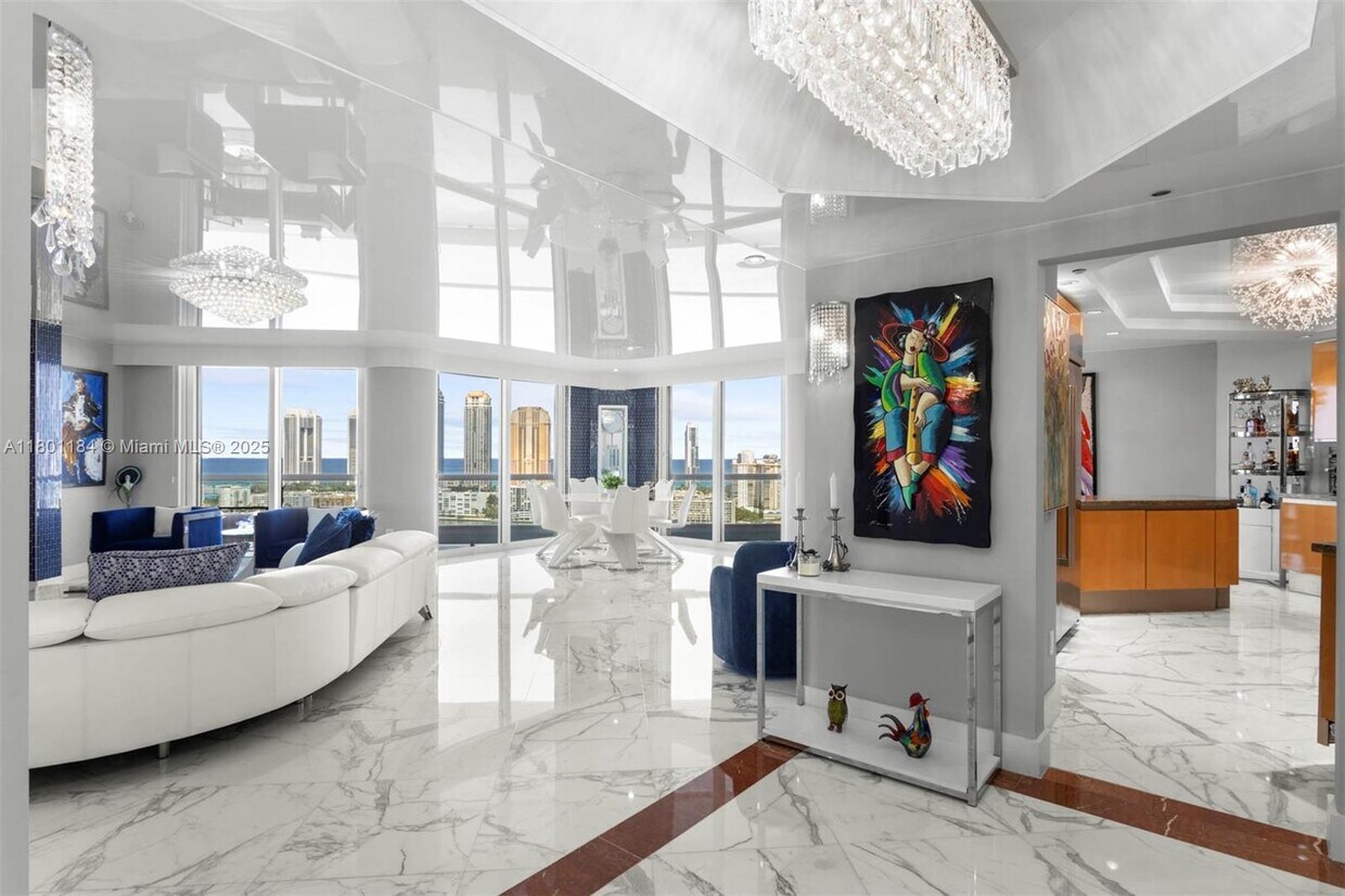 Foto principal - 2600 Island Blvd