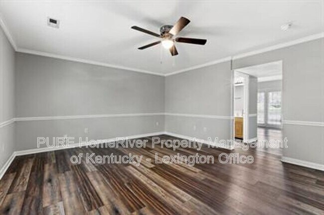 Foto del edificio - 1053 Merrick Dr