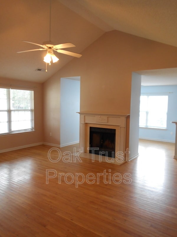 Building Photo - 2633 Lani Ct