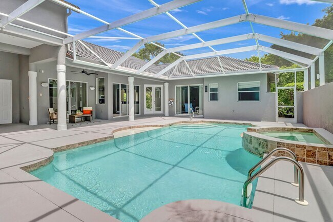 Foto del edificio - ***LUXURIOUS ANNUAL OR SEASONAL RENTAL***G...