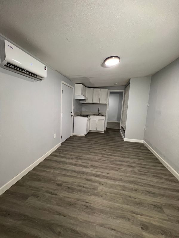Foto del edificio - 503 S Sinclair Ave
