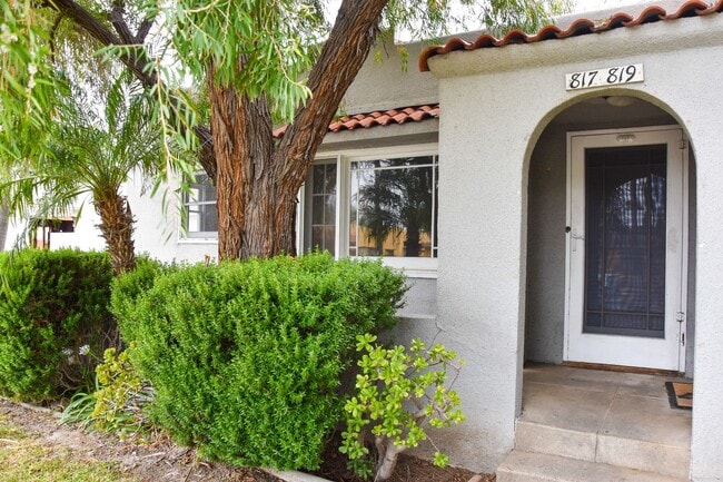 Photo - Palm (817-819) Apartment