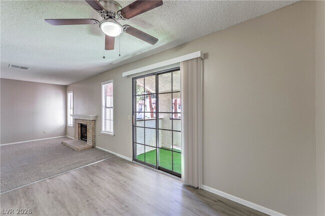 Foto del edificio - 6647 W Tropicana Ave