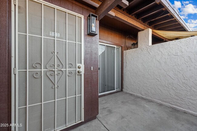 Foto del edificio - 503 W Pebble Beach Dr