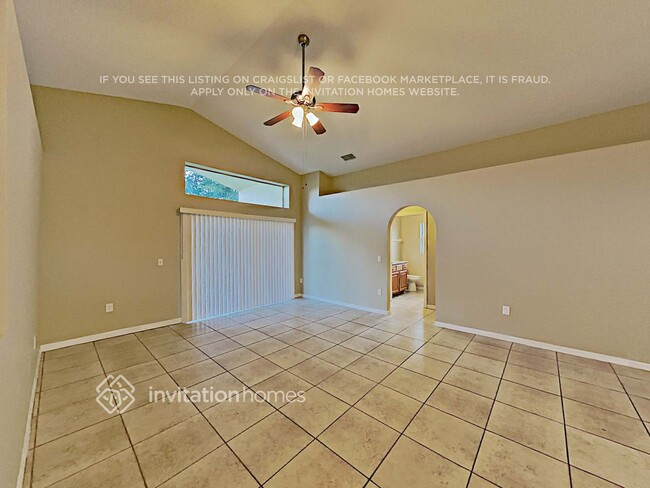 Foto del edificio - 971 Kenbar St