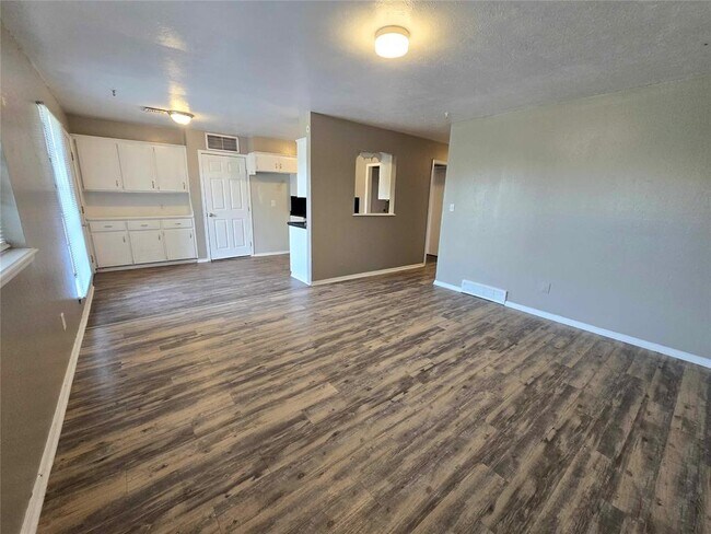 Foto del edificio - 2500 SE 51st St