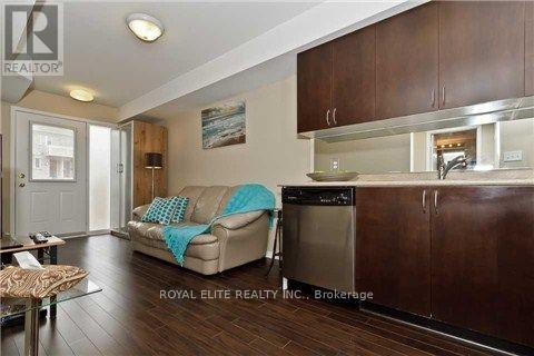 Building Photo - 4975 Southampton Dr
