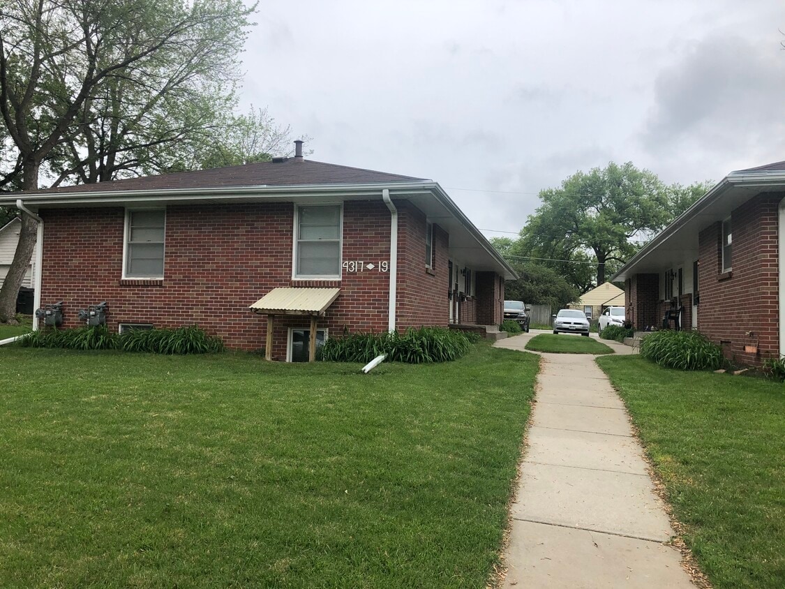 4317 Lenox Av Brick Duplex - 4317 Lenox Ave