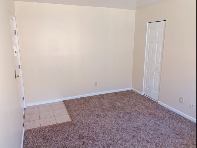 Building Photo - 1510 W North Bend Rd