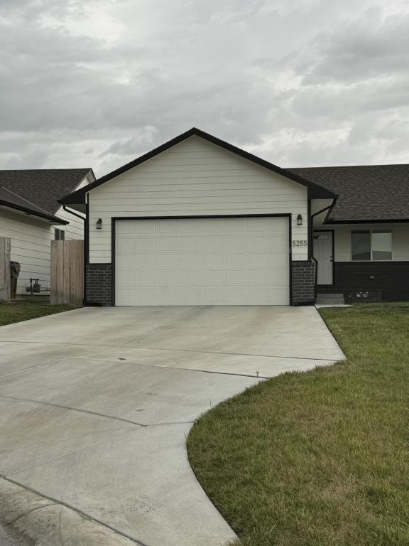 Foto principal - 5257 N Toben Ct