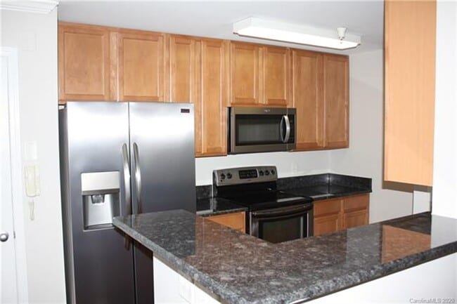 Building Photo - 537 Donatello Avenue