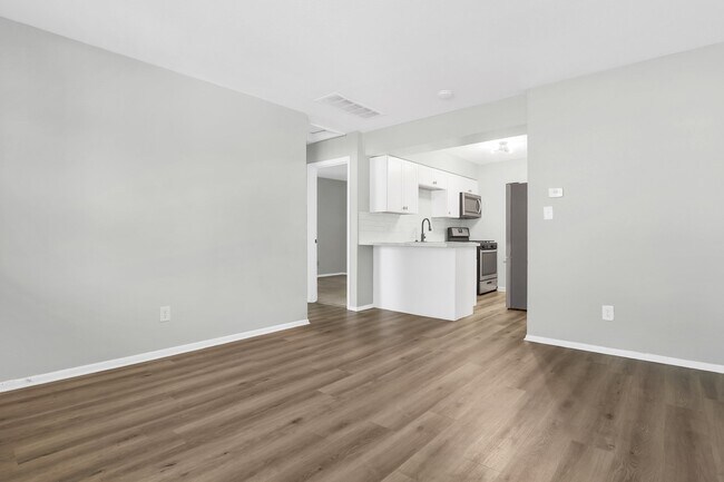 Foto del edificio - 4448 Mathews Ave
