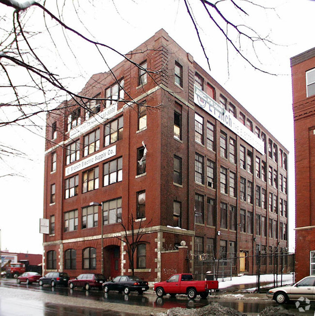 Building Photo - Medical Student Residence