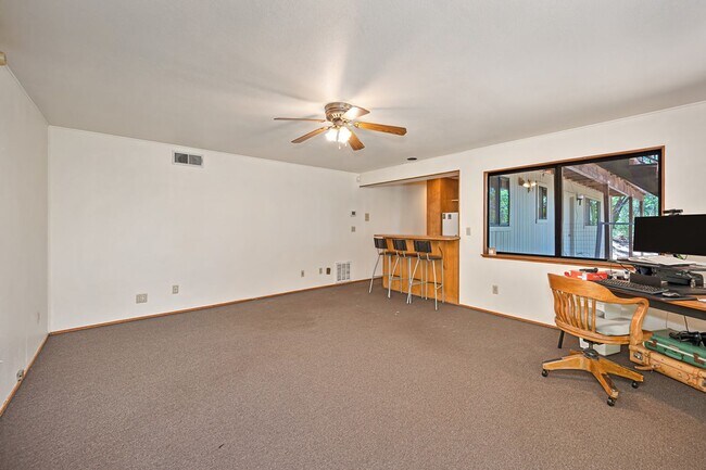 Foto del edificio - 16832 Alice Way