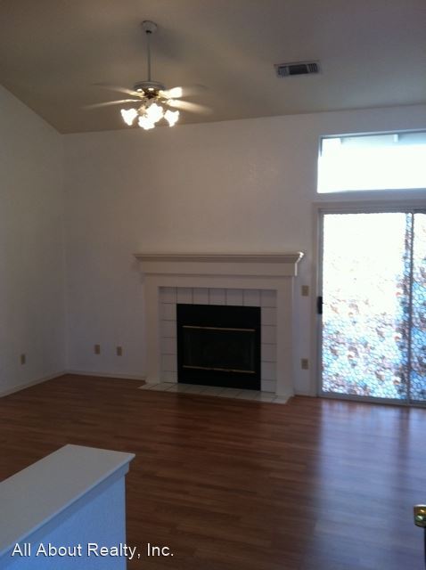 Foto del edificio - 3 br, 2 bath House - 4865 CLYDEBANK WAY