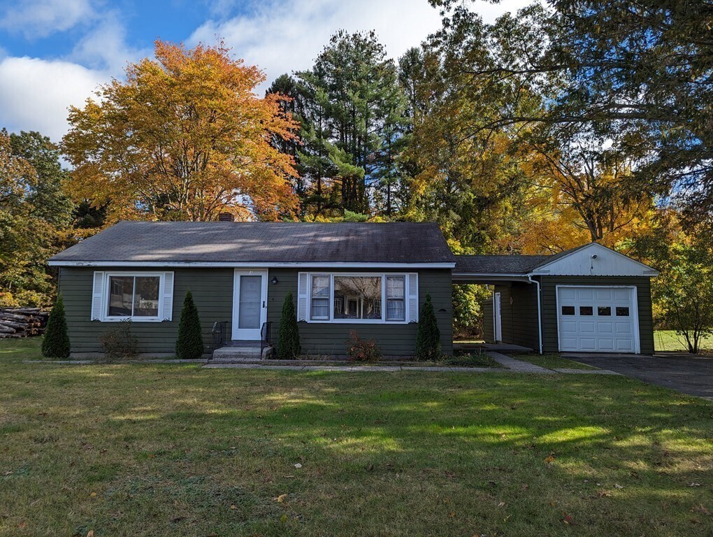 Primary Photo - 4 Norman Cir
