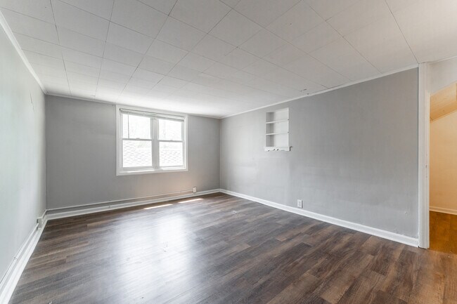 Building Photo - 50 Jenny Ln