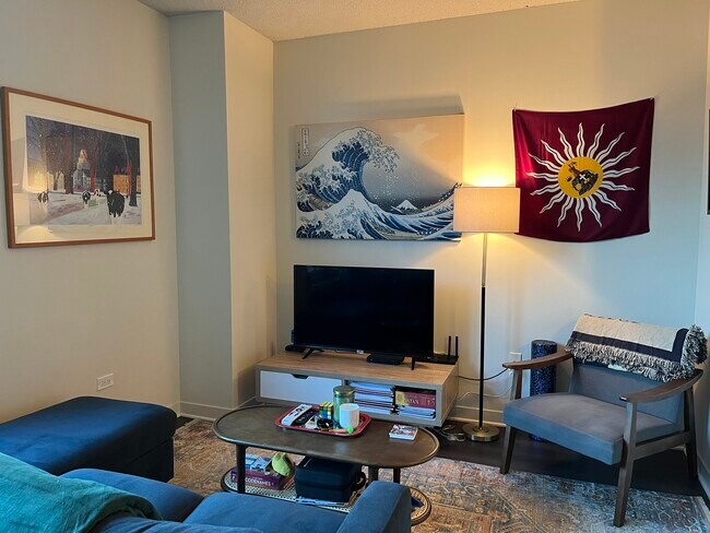 Foto del edificio - 365 N Jefferson St