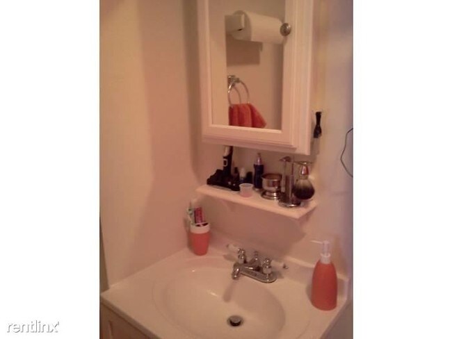 Foto del edificio - 632 N 2nd St