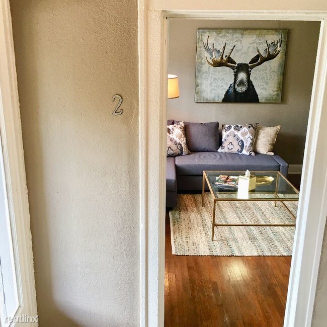 Building Photo - 423 E Ashby Pl