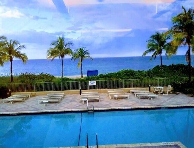 Foto del edificio - 2080 S Ocean Dr