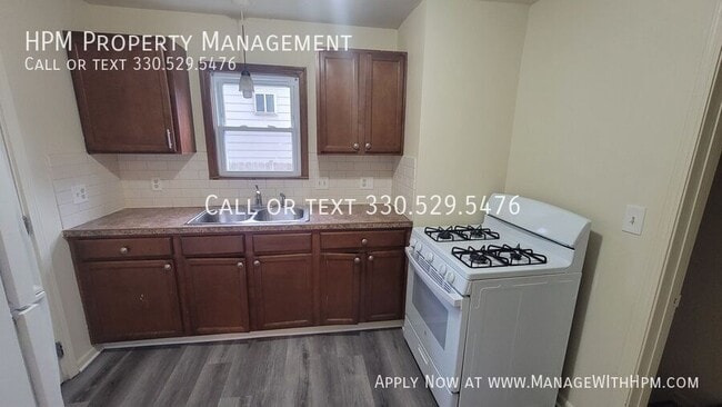 Foto del edificio - 955 Concord Ave