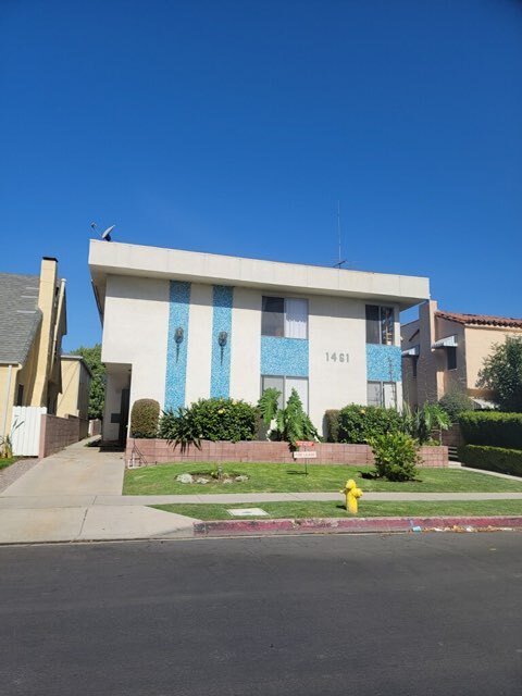 Building Photo - 1461 S Canfield Ave