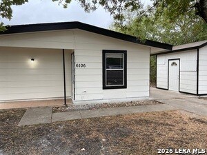 Foto del edificio - 6106 Cedar Valley Dr