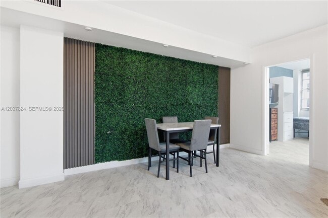 Photo - 801 Brickell Bay Dr (Miami, FL) Apartment