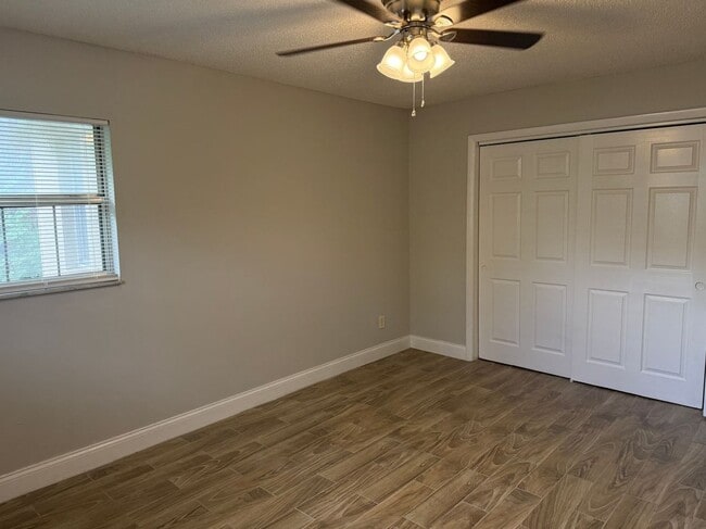 Building Photo - 1405 Nieuport Ln