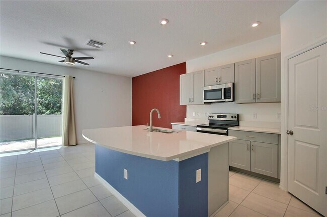 Foto del edificio - 6409 Fairmont Ln