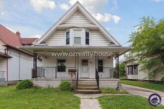 Building Photo - 1511 South Ave