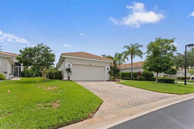 Foto del edificio - 8541 Peppertree Way