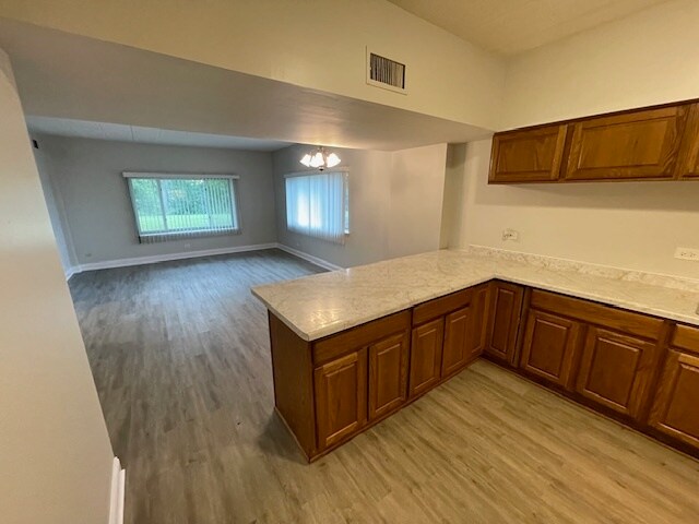 Foto del edificio - Lakeview Terrace Apartments