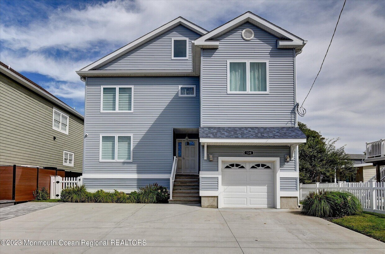 136 Lafayette Ave, Seaside Park, NJ 08752 House Rental in Seaside